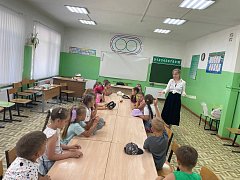 Приближается День России