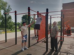 Сегодня на базе МОУ "СОШ им. Г.И. Марчука р.п. Духовницкое" состоялось знаменательное событие – выпускник 11 класса