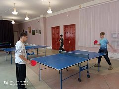 В первый день школьных каникул, 25 октября, в РДК в рамках проекта "Дворовый тренер" прошёл турнир по настольному теннису
